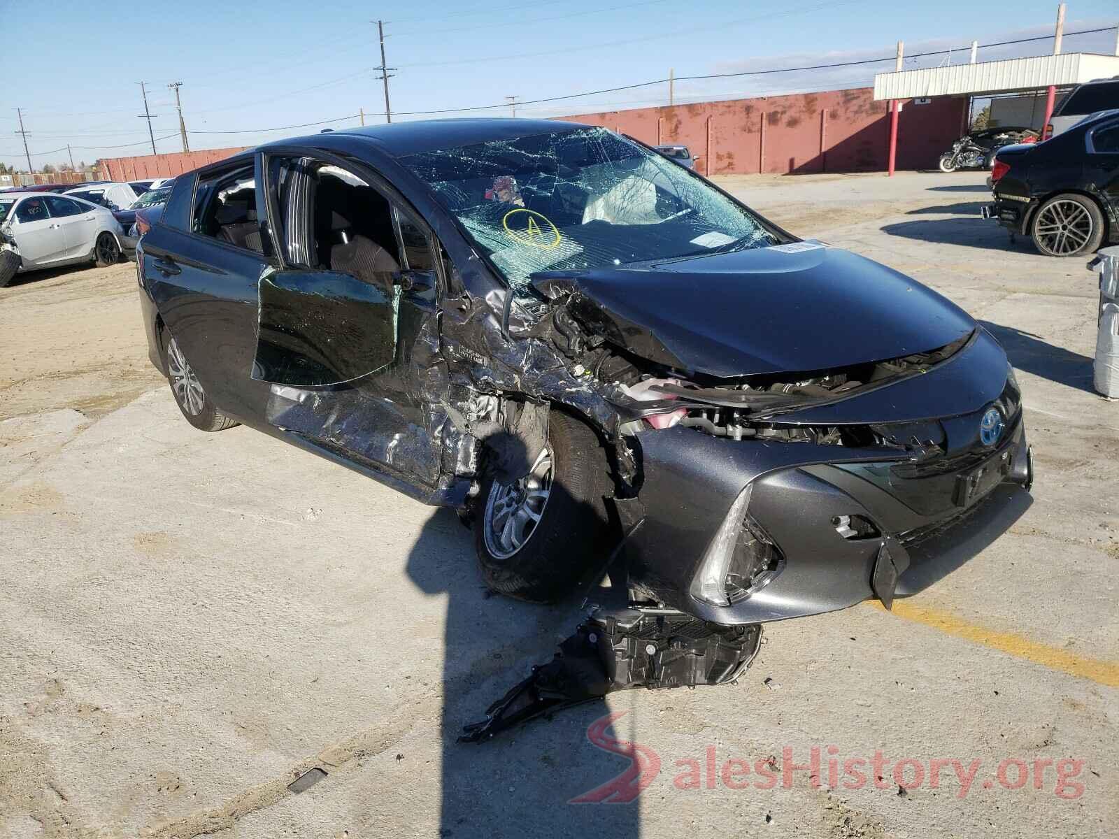 JTDKARFP0L3158338 2020 TOYOTA PRIUS