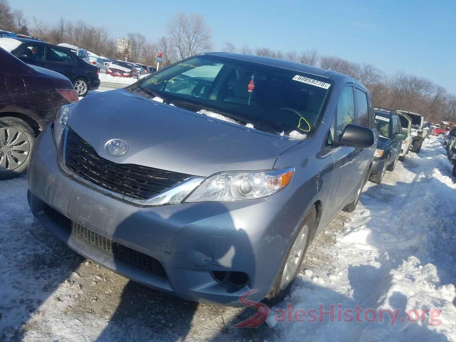 5TDZZ3DC6HS781246 2017 TOYOTA SIENNA