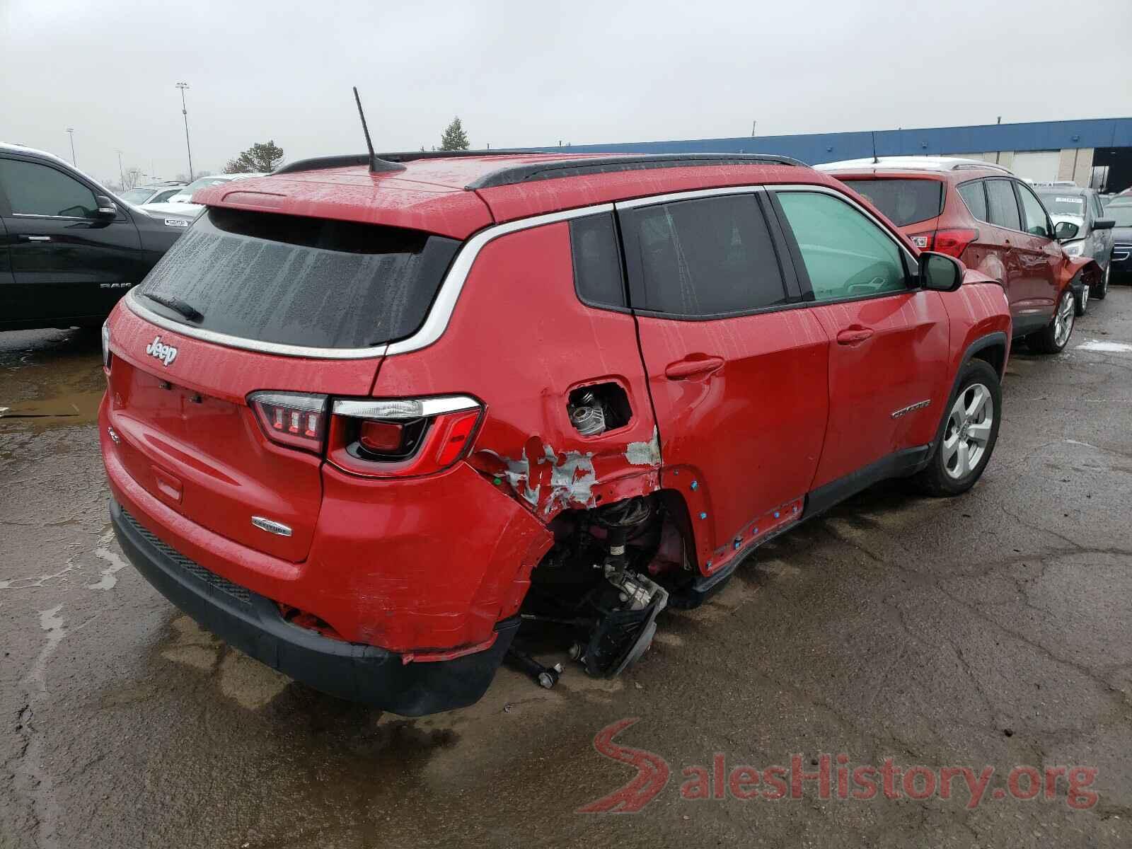 3C4NJDBB2JT239725 2018 JEEP COMPASS