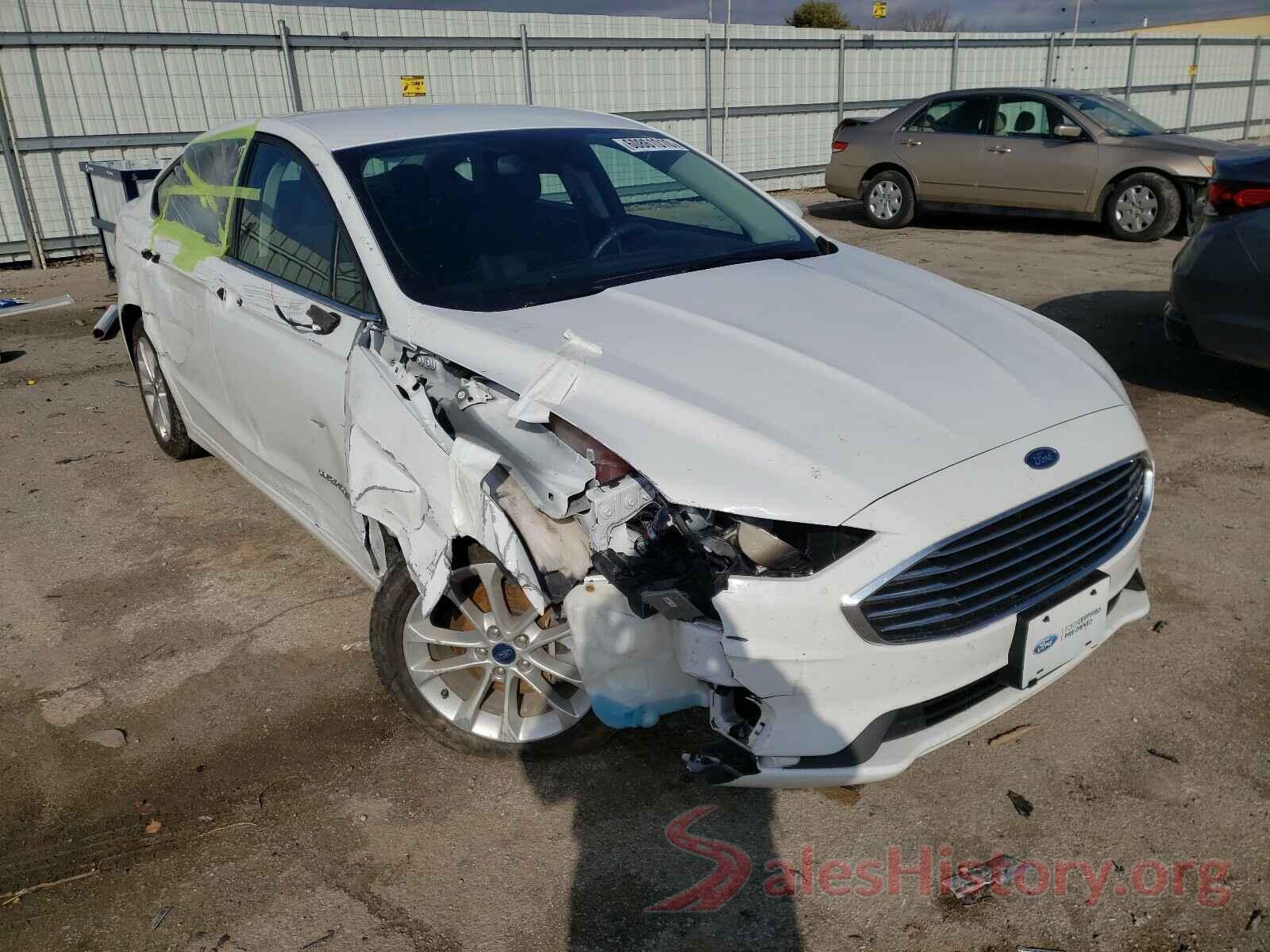 3FA6P0LUXKR100765 2019 FORD FUSION