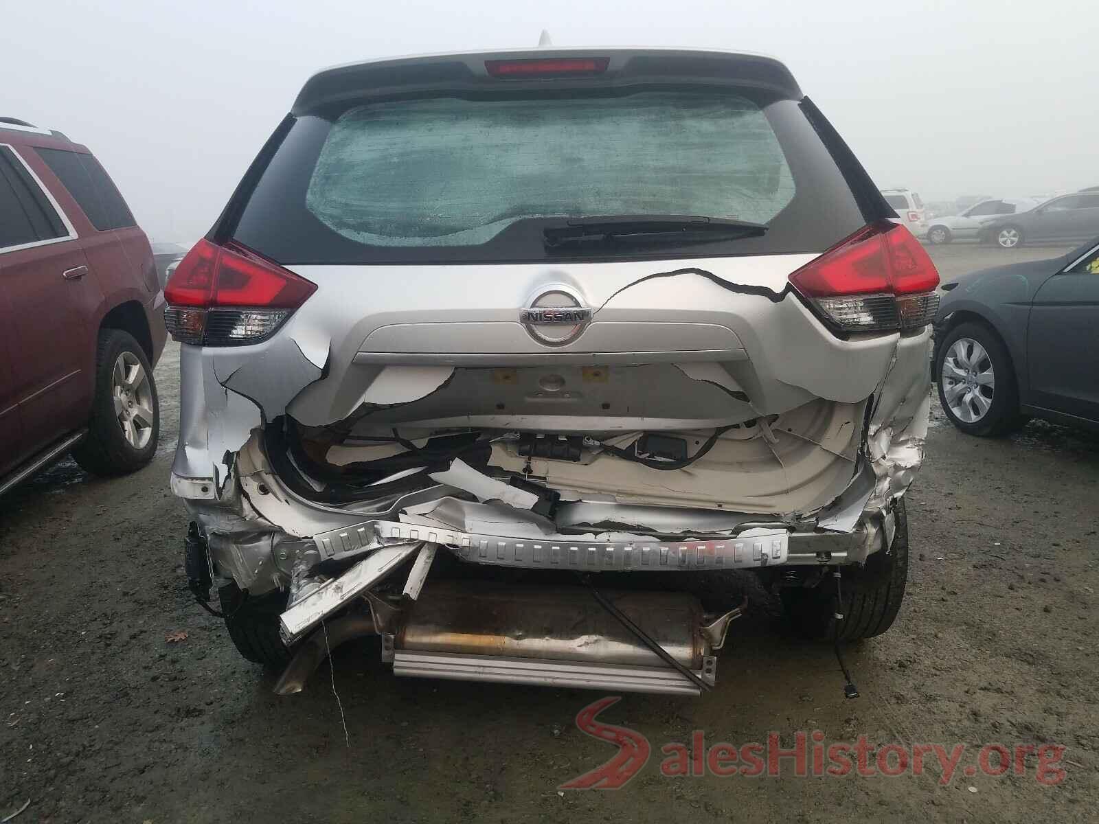 KNMAT2MT2JP612785 2018 NISSAN ROGUE