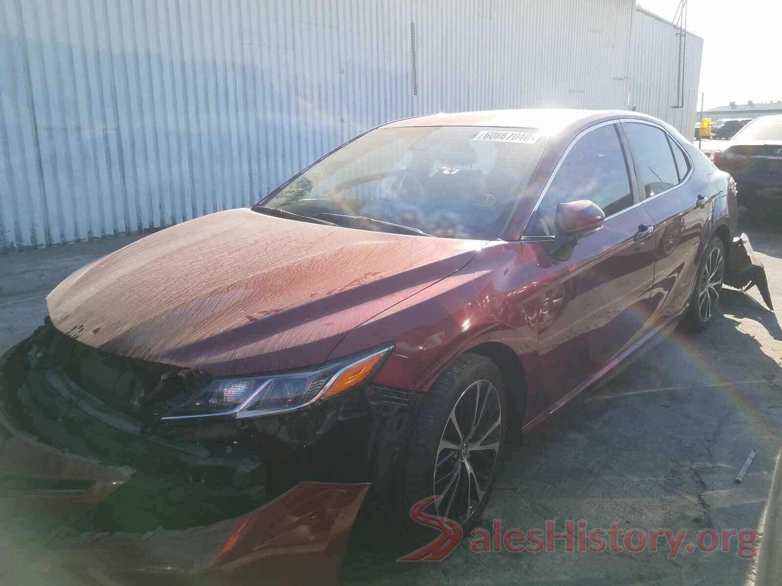 4T1B11HKXJU553925 2018 TOYOTA CAMRY