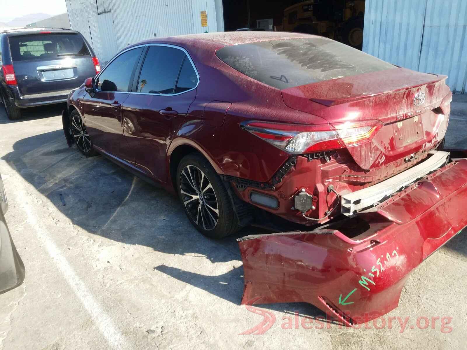 4T1B11HKXJU553925 2018 TOYOTA CAMRY