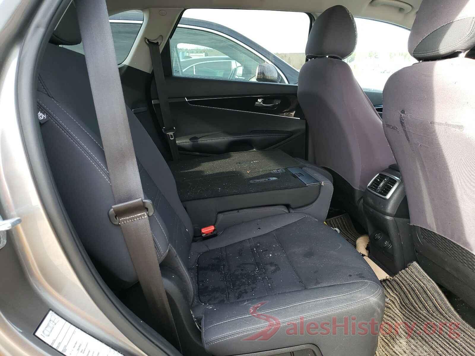 5XYPGDA56HG217604 2017 KIA SORENTO