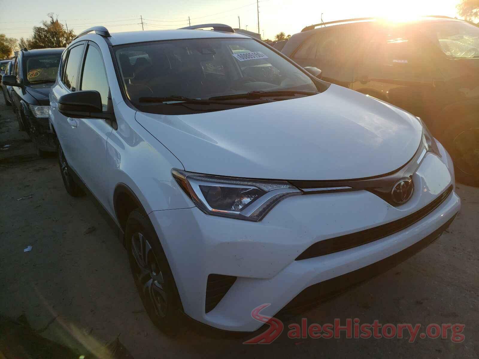 JTMZFREVXJJ737457 2018 TOYOTA RAV4