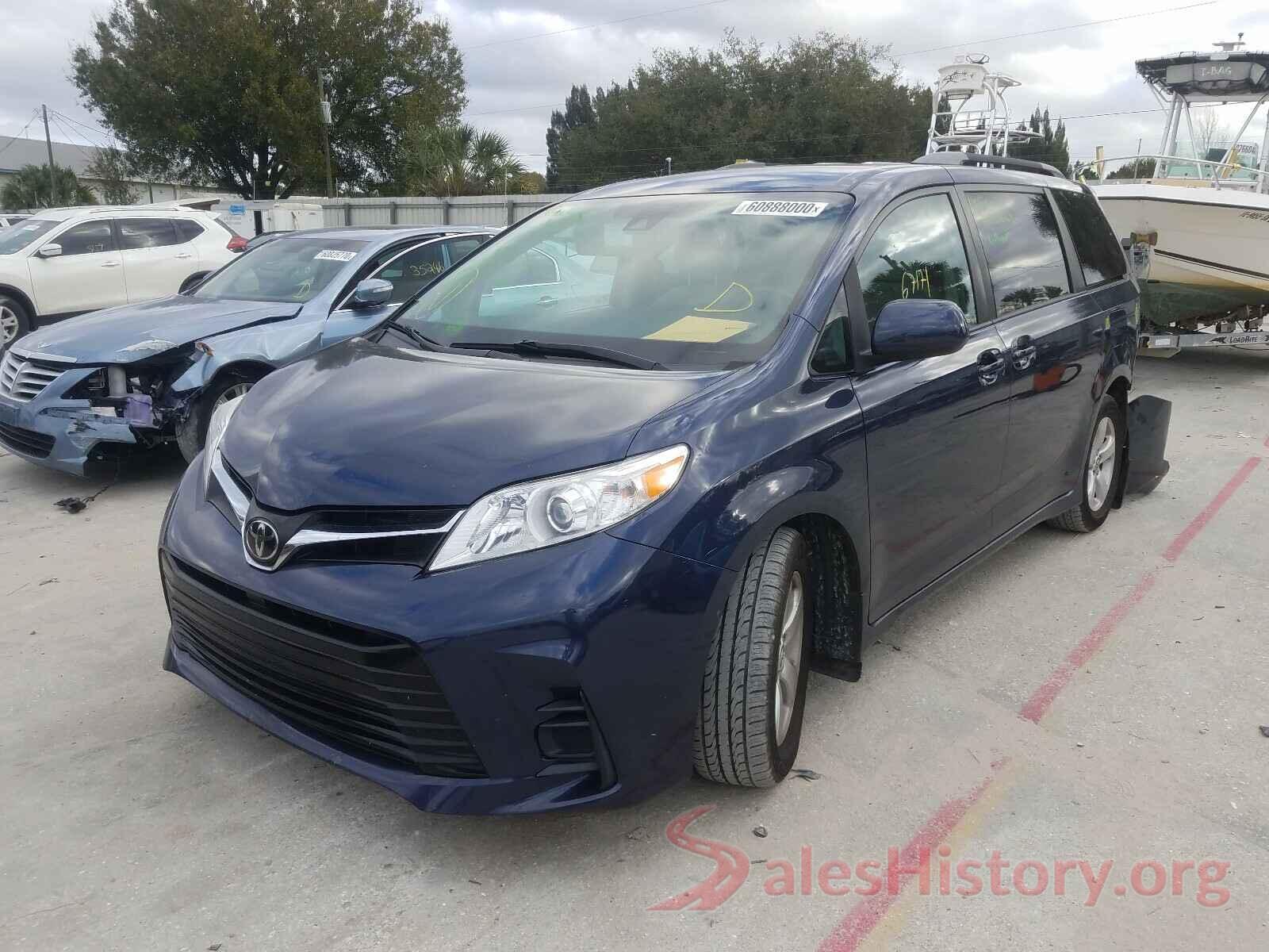 5TDKZ3DC5JS914750 2018 TOYOTA SIENNA