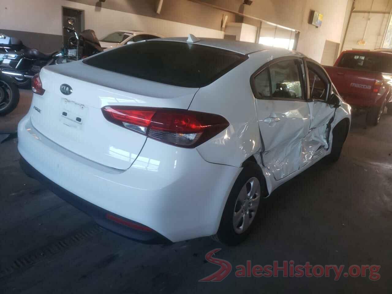 3KPFK4A78HE157351 2017 KIA FORTE