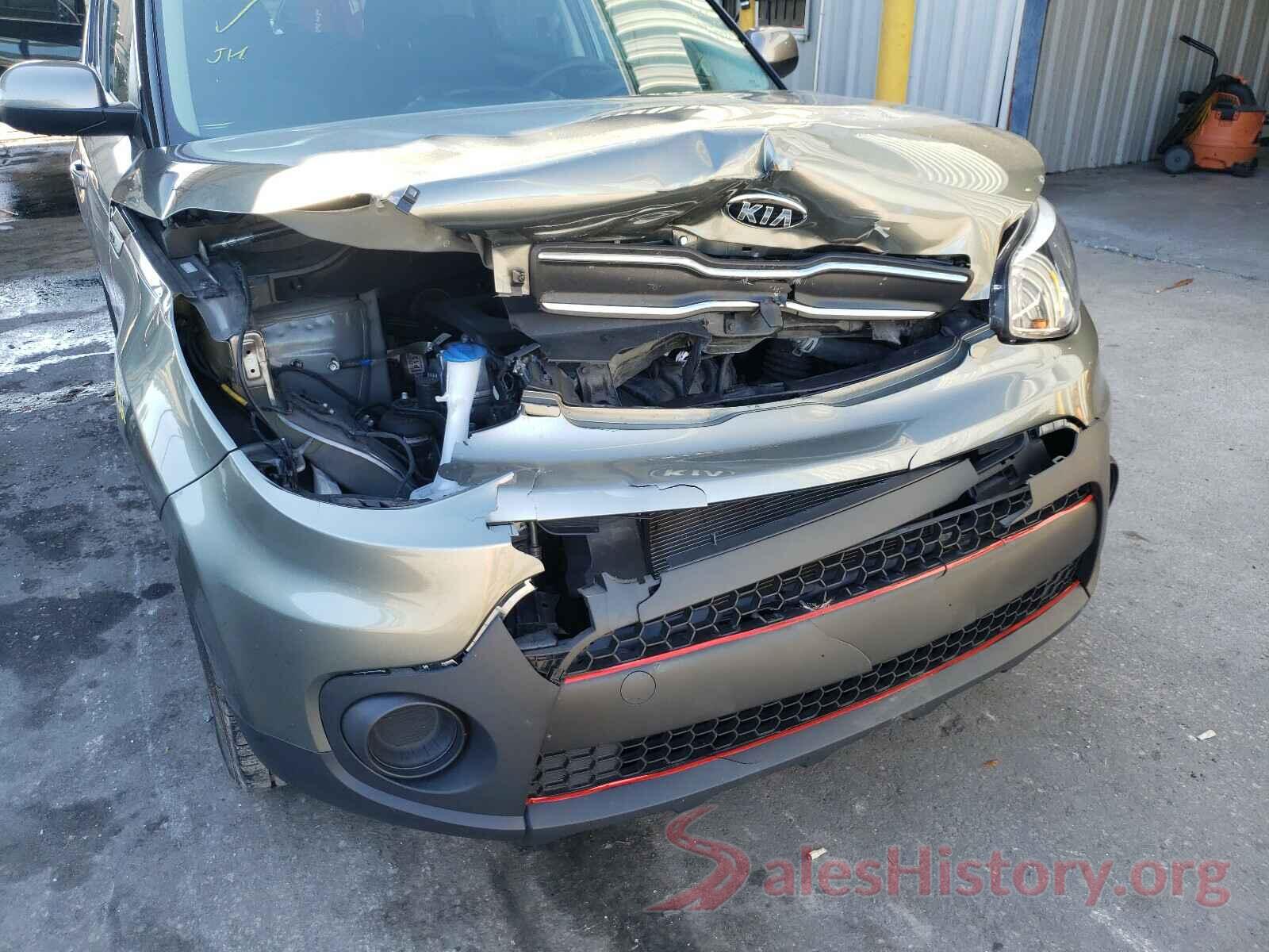 KNDJN2A25J7587337 2018 KIA SOUL