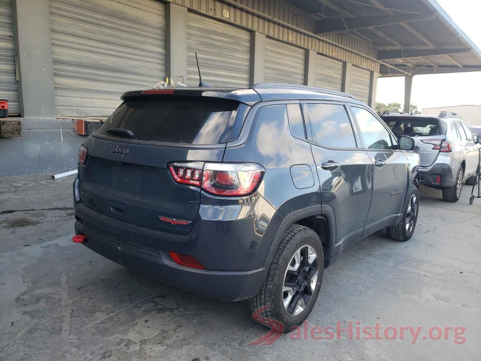 3C4NJDDB8JT147922 2018 JEEP COMPASS