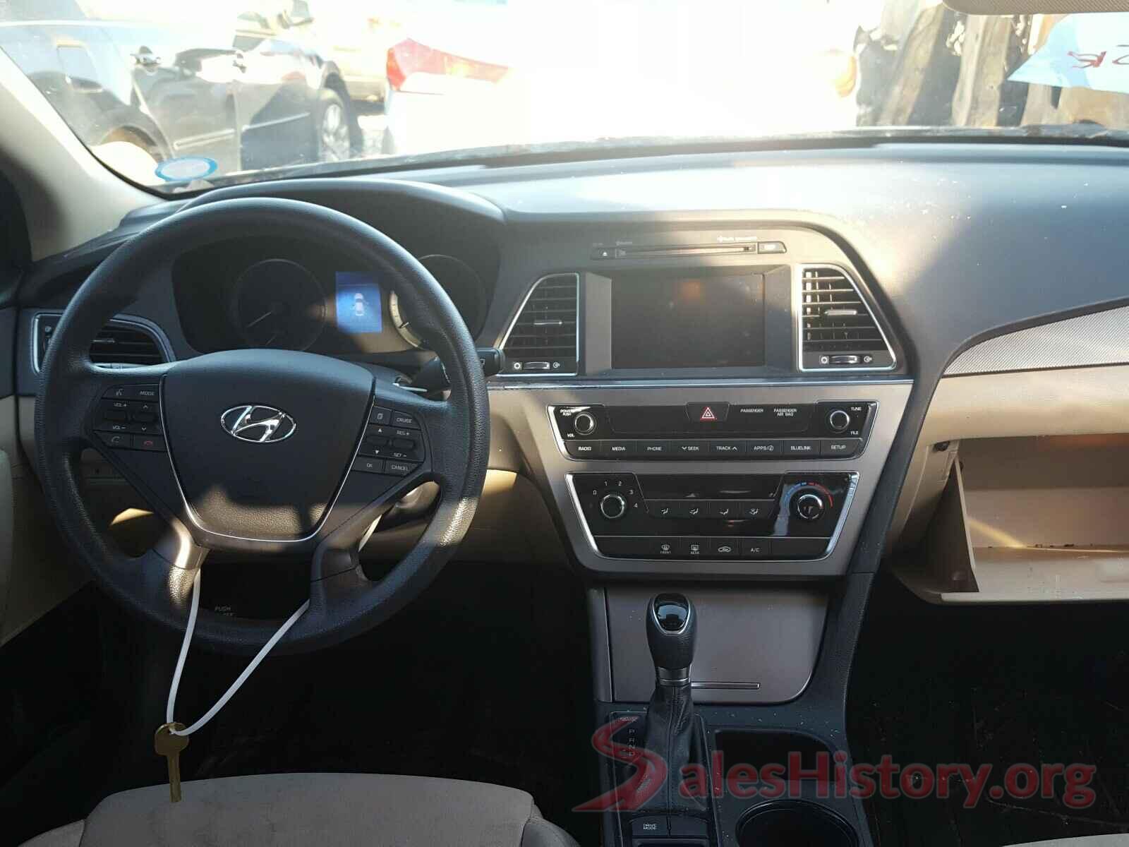 5NPE24AF3HH593992 2017 HYUNDAI SONATA