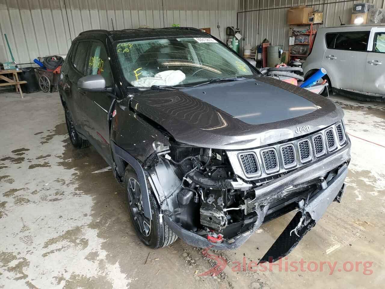 3C4NJDDB4KT744695 2019 JEEP COMPASS