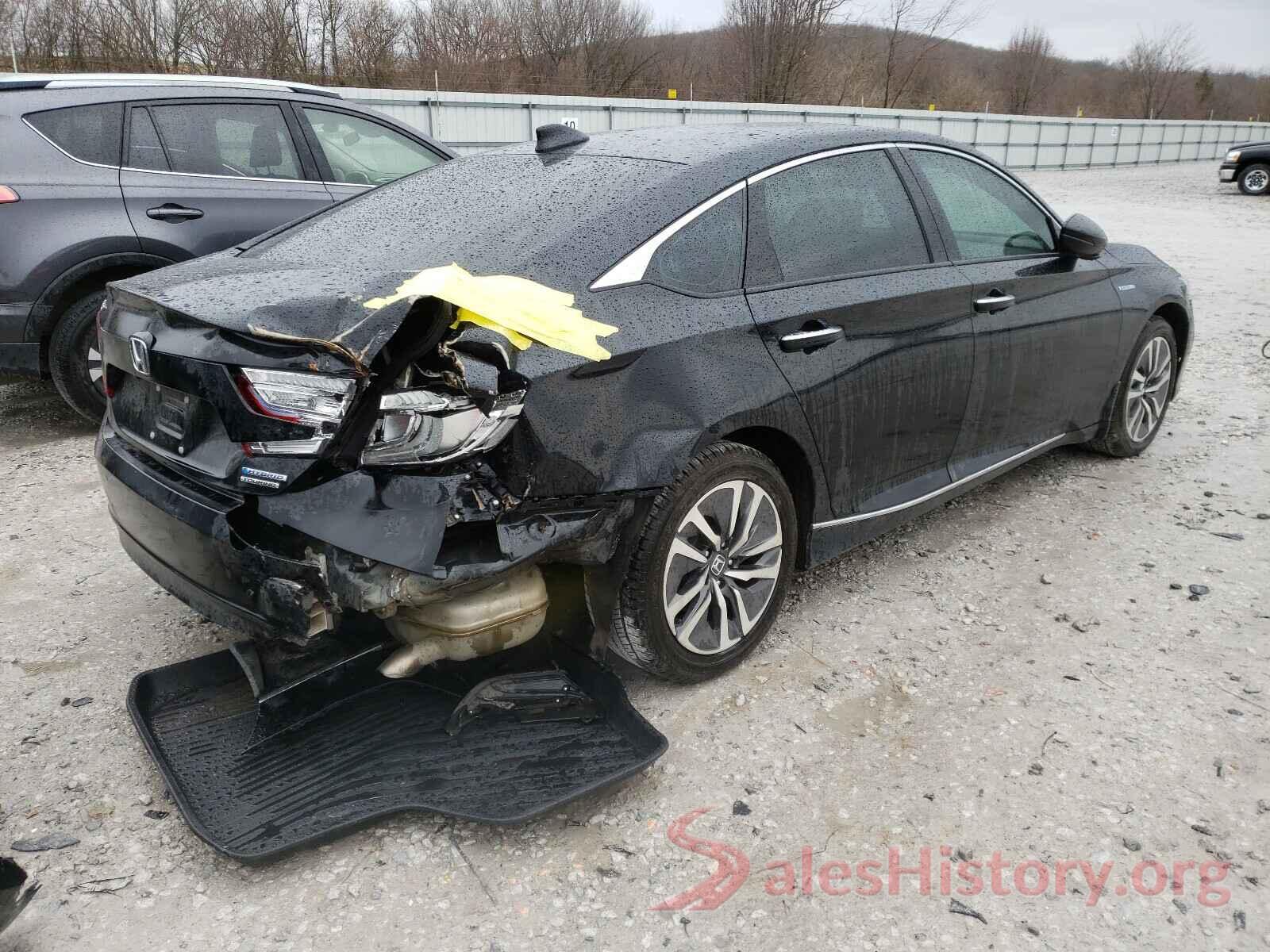 1HGCV3F99JA013056 2018 HONDA ACCORD