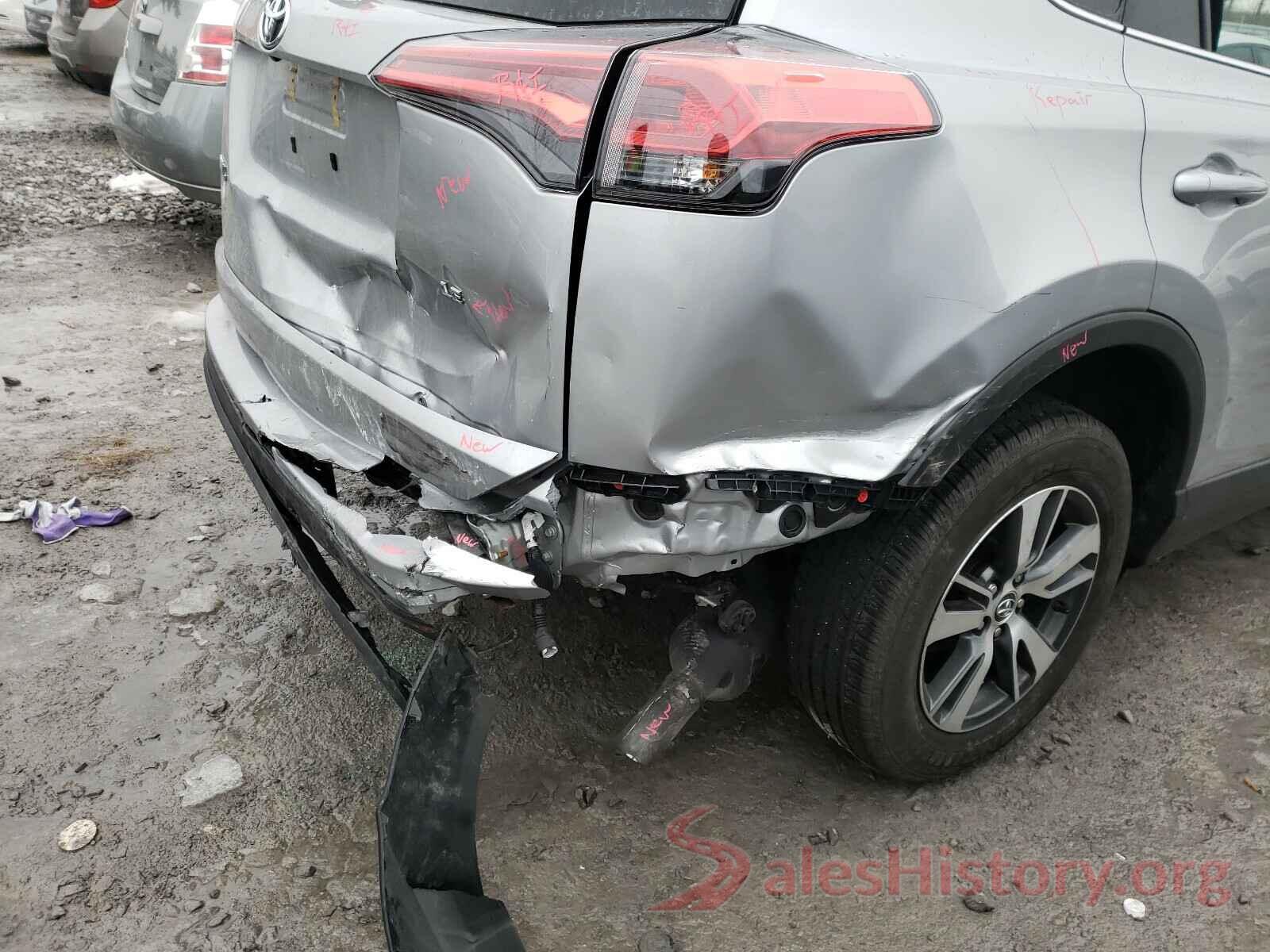 2T3ZFREV2JW508143 2018 TOYOTA RAV4