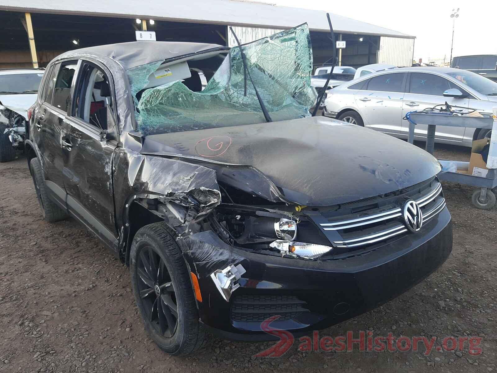 WVGAV7AX0HK054968 2017 VOLKSWAGEN TIGUAN