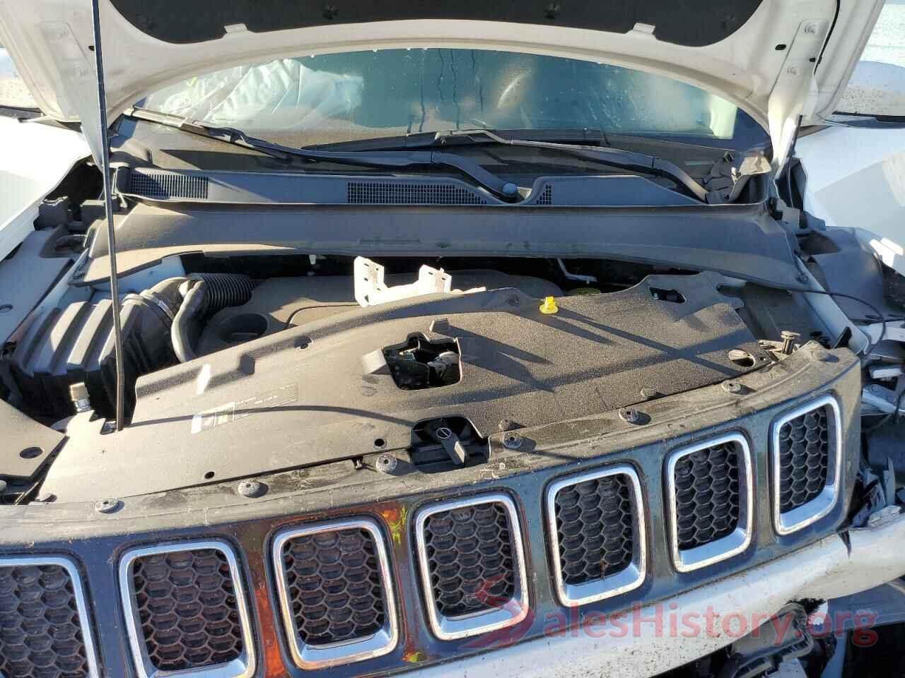 3C4NJDCB8JT104568 2018 JEEP COMPASS