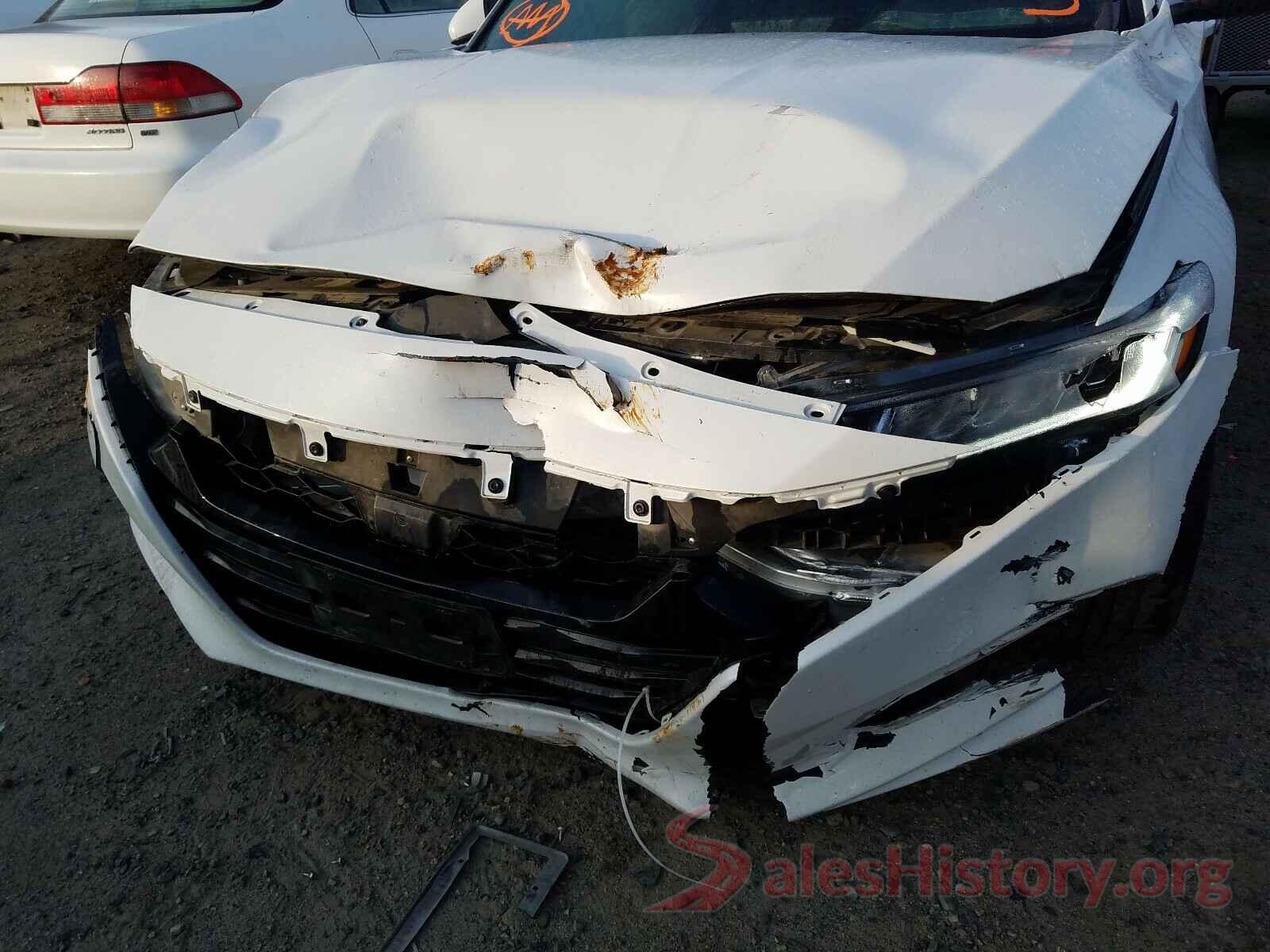 1HGCV1F32JA219366 2018 HONDA ACCORD