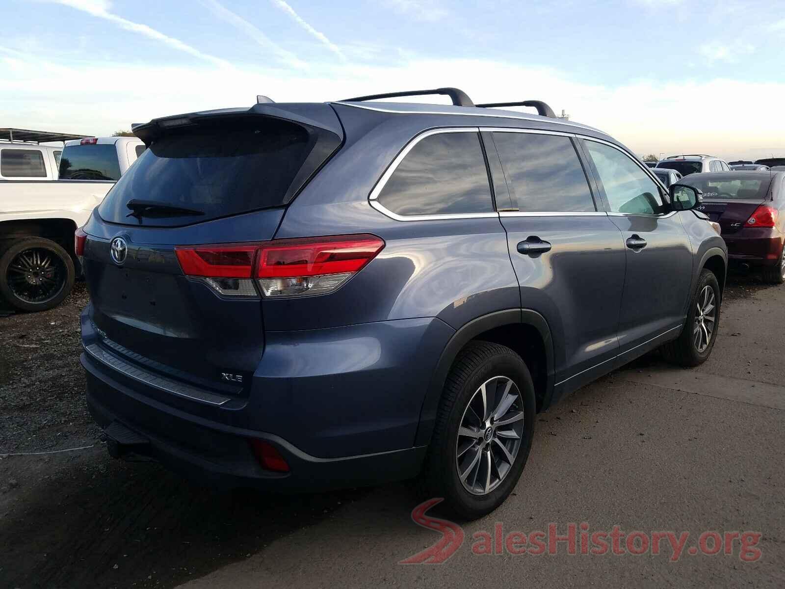 5TDKZRFH3JS287283 2018 TOYOTA HIGHLANDER