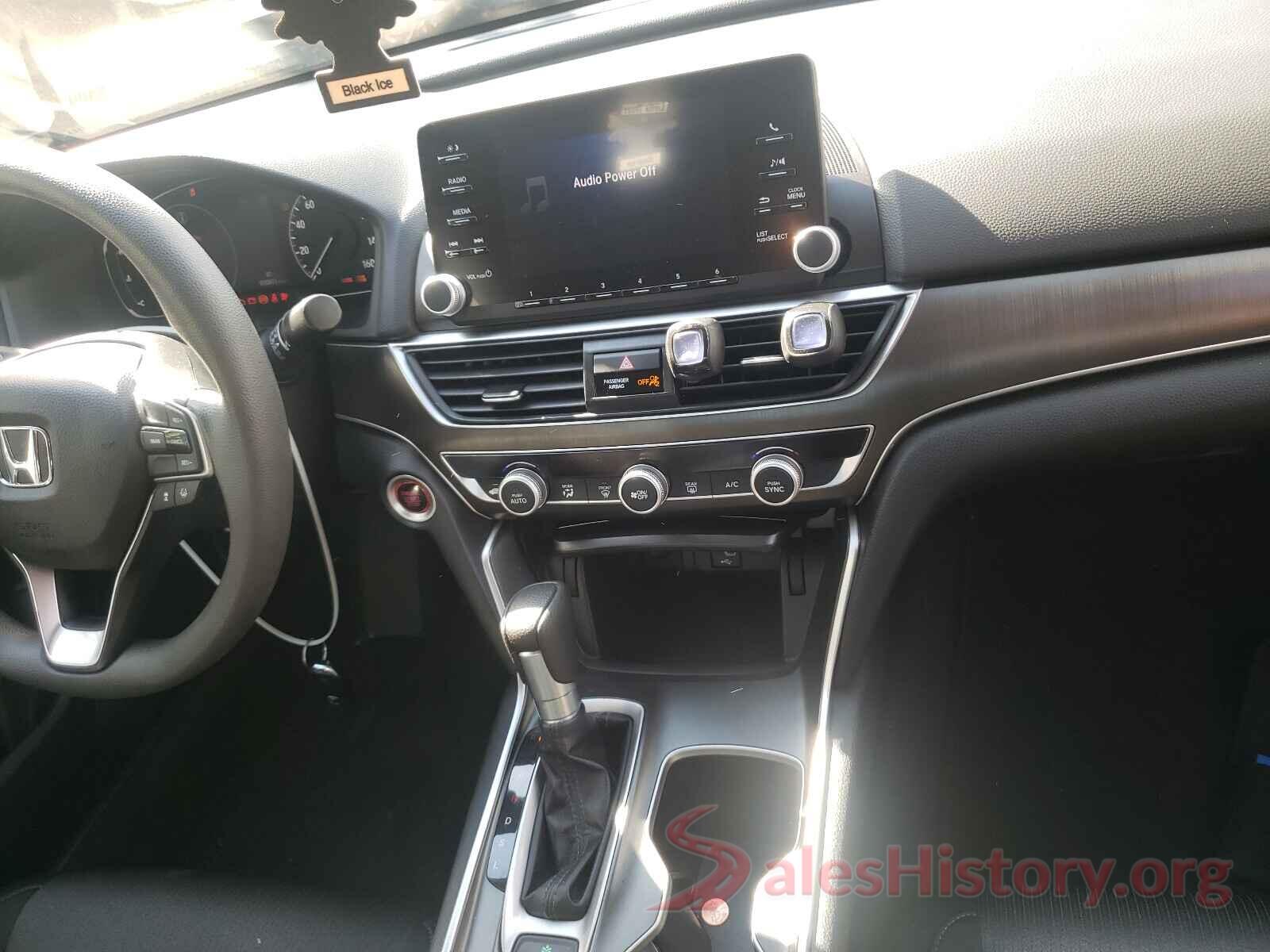 1HGCV1F17JA127572 2018 HONDA ACCORD