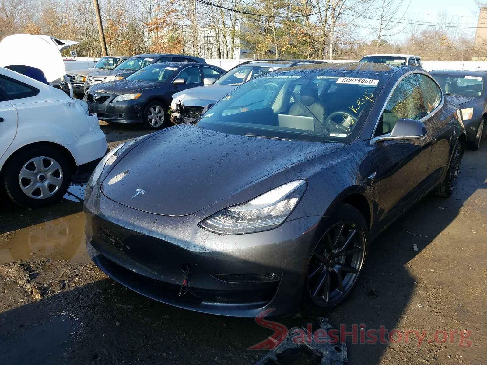 5YJ3E1EB5JF145777 2018 TESLA MODEL 3