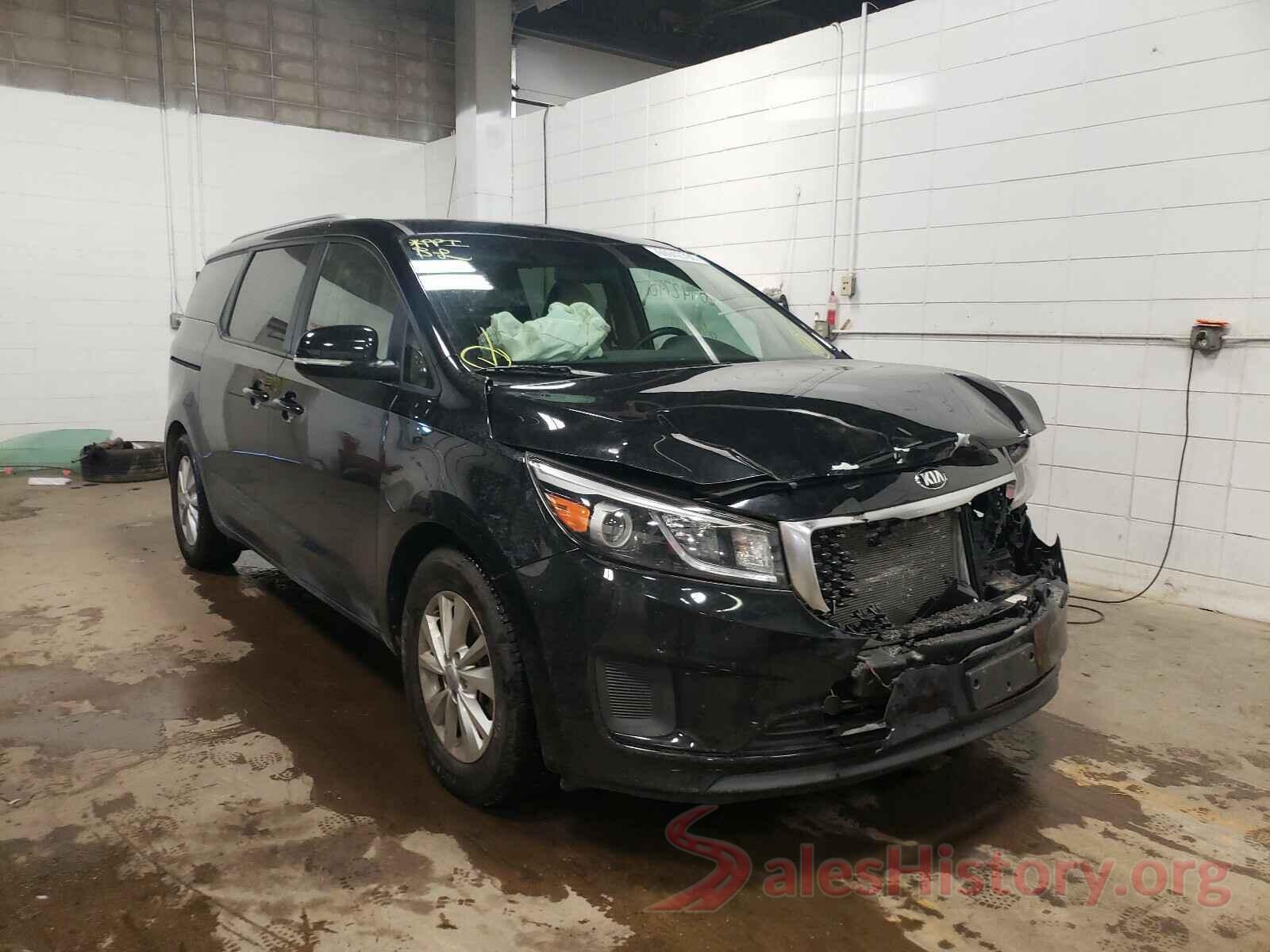 KNDMB5C19H6326725 2017 KIA SEDONA