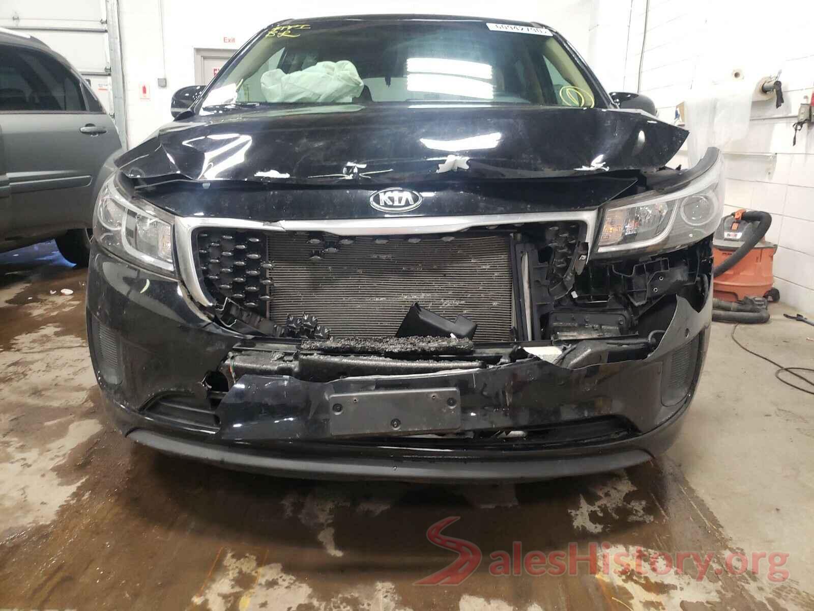 KNDMB5C19H6326725 2017 KIA SEDONA