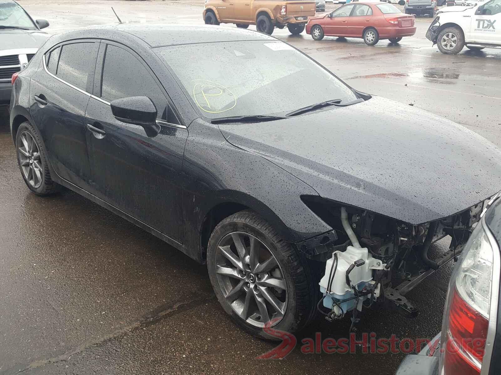 3MZBN1L31JM182633 2018 MAZDA 3