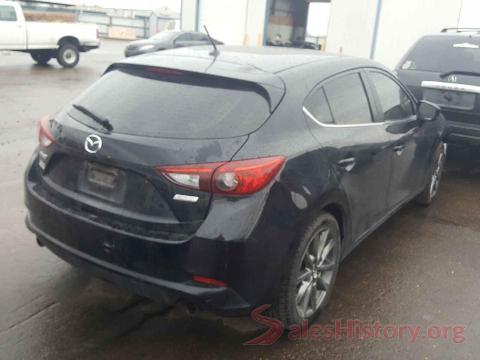 3MZBN1L31JM182633 2018 MAZDA 3