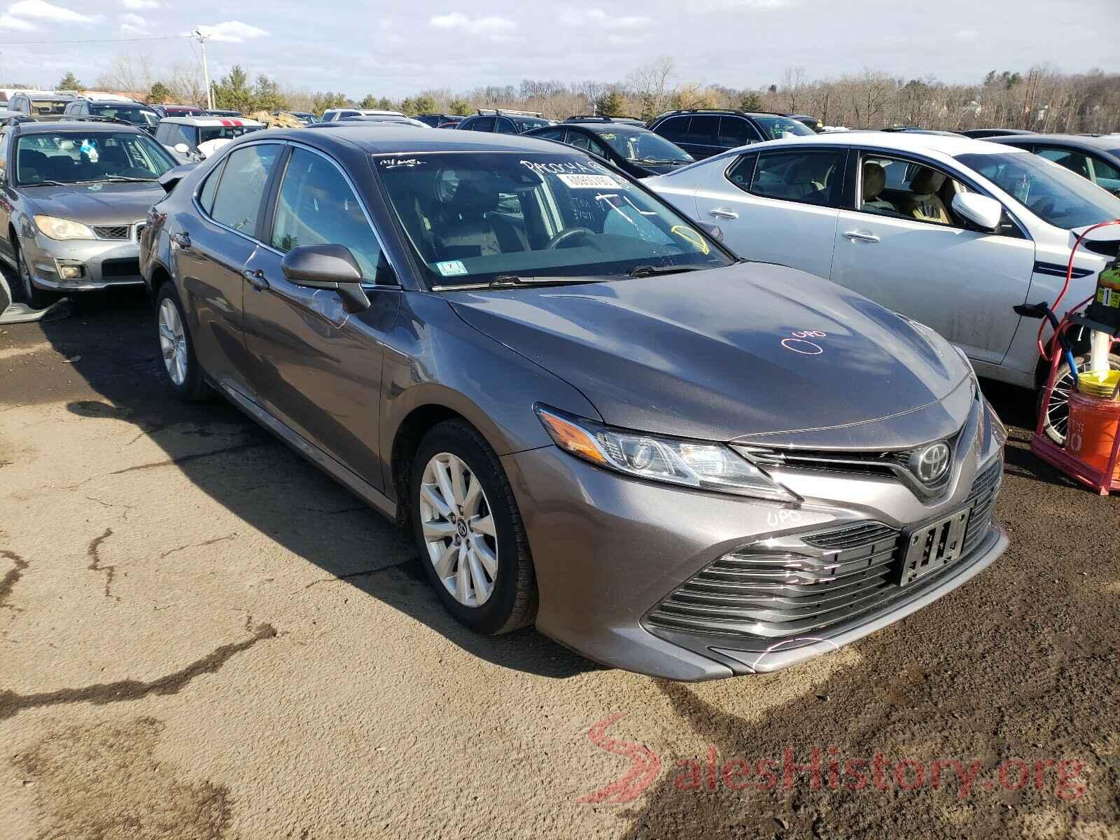 4T1B11HK9JU516980 2018 TOYOTA CAMRY