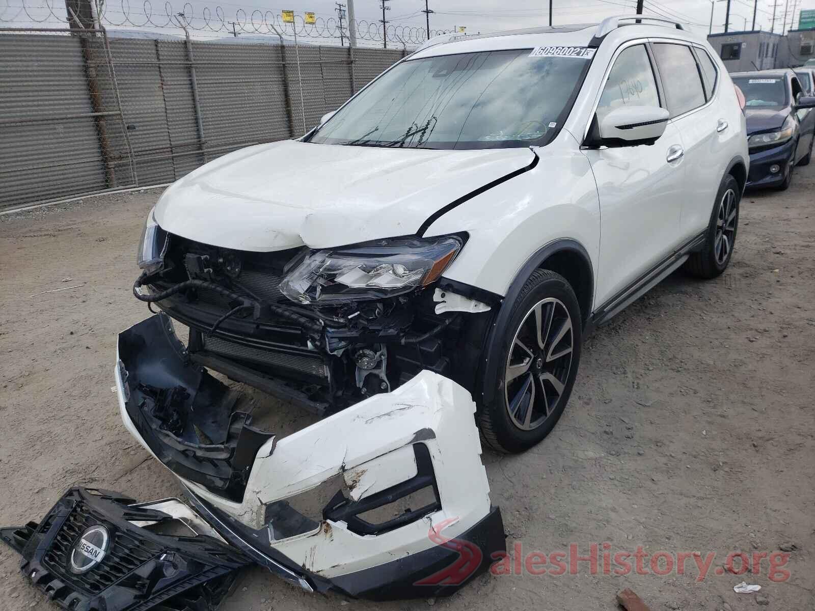 JN8AT2MT3JW485121 2018 NISSAN ROGUE