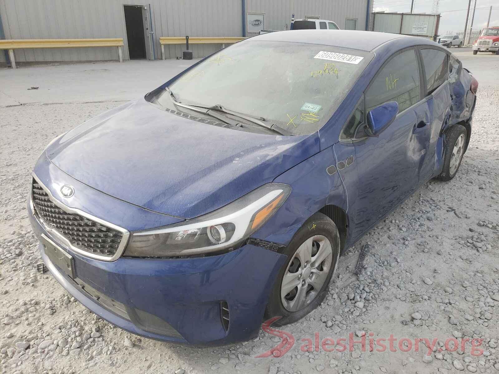 3KPFK4A78HE129484 2017 KIA FORTE