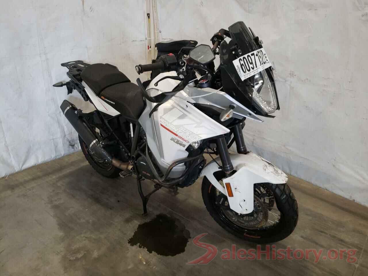 VBKV59404FM932465 2015 KTM MOTORCYCLE