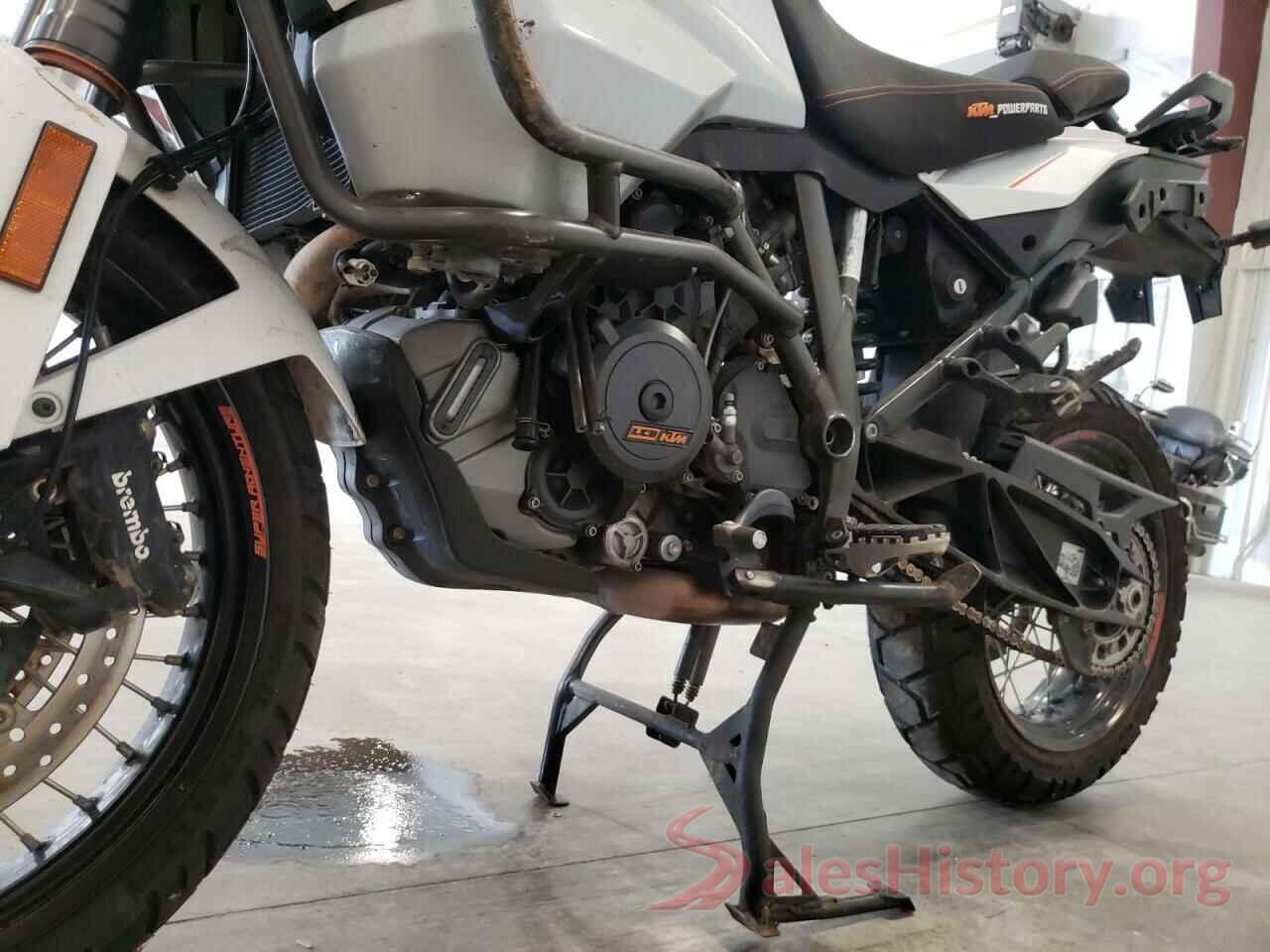 VBKV59404FM932465 2015 KTM MOTORCYCLE