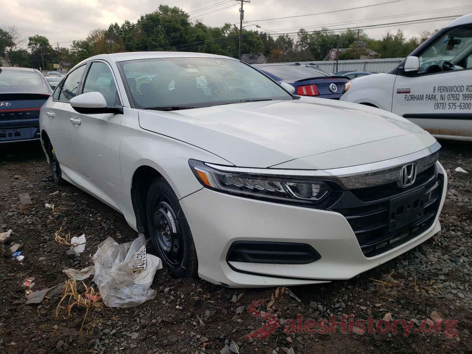 1HGCV1F10JA196698 2018 HONDA ACCORD