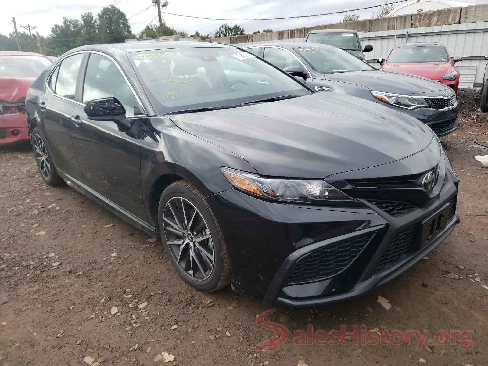 4T1G11AK2MU463642 2021 TOYOTA CAMRY