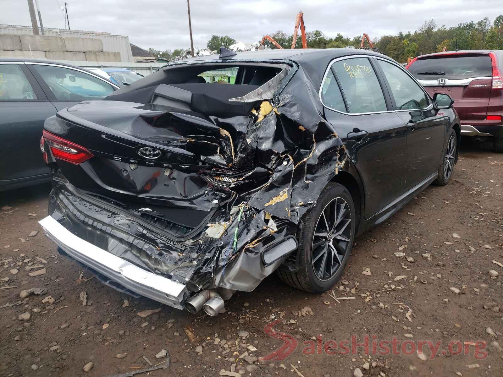 4T1G11AK2MU463642 2021 TOYOTA CAMRY