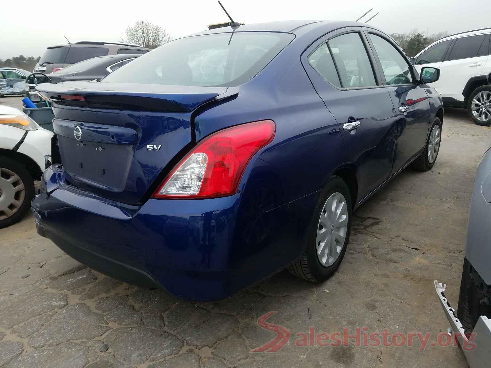 3N1CN7APXJL818393 2018 NISSAN VERSA