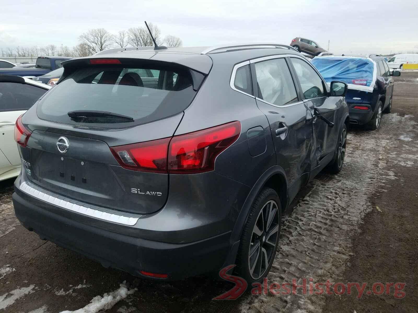 JN1BJ1CR5JW288993 2018 NISSAN ROGUE