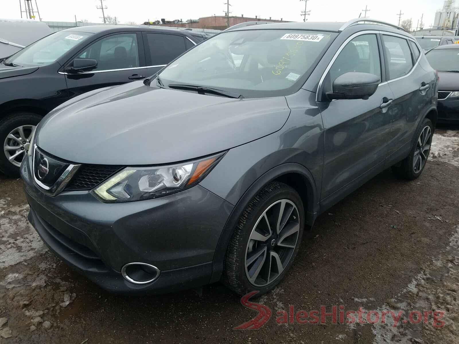 JN1BJ1CR5JW288993 2018 NISSAN ROGUE