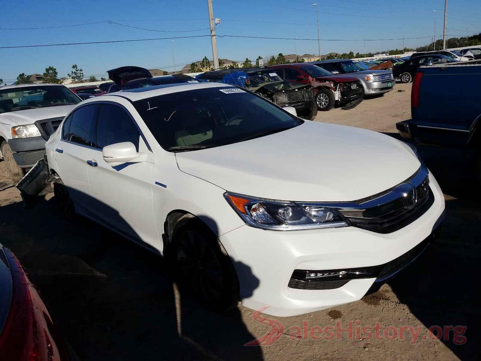 JHMCR6F57HC014401 2017 HONDA ACCORD