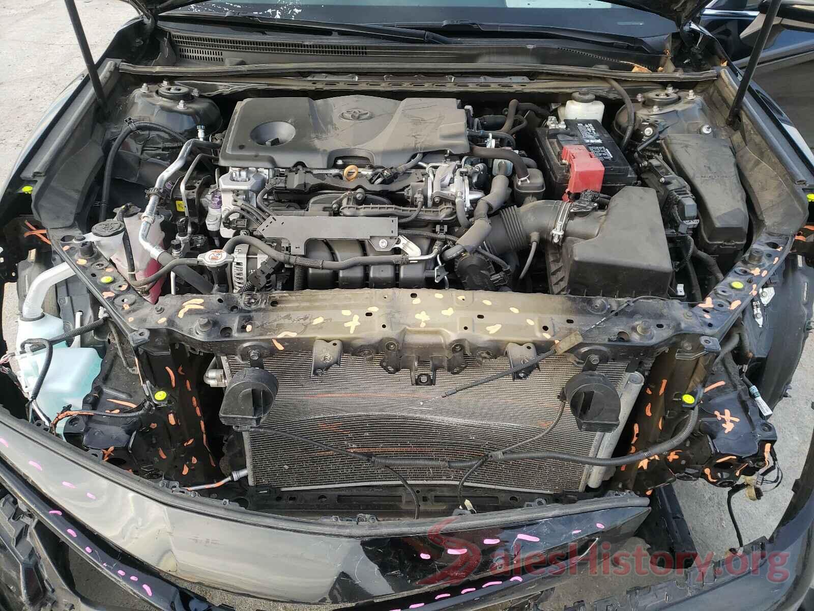 4T1B11HK2JU074236 2018 TOYOTA CAMRY