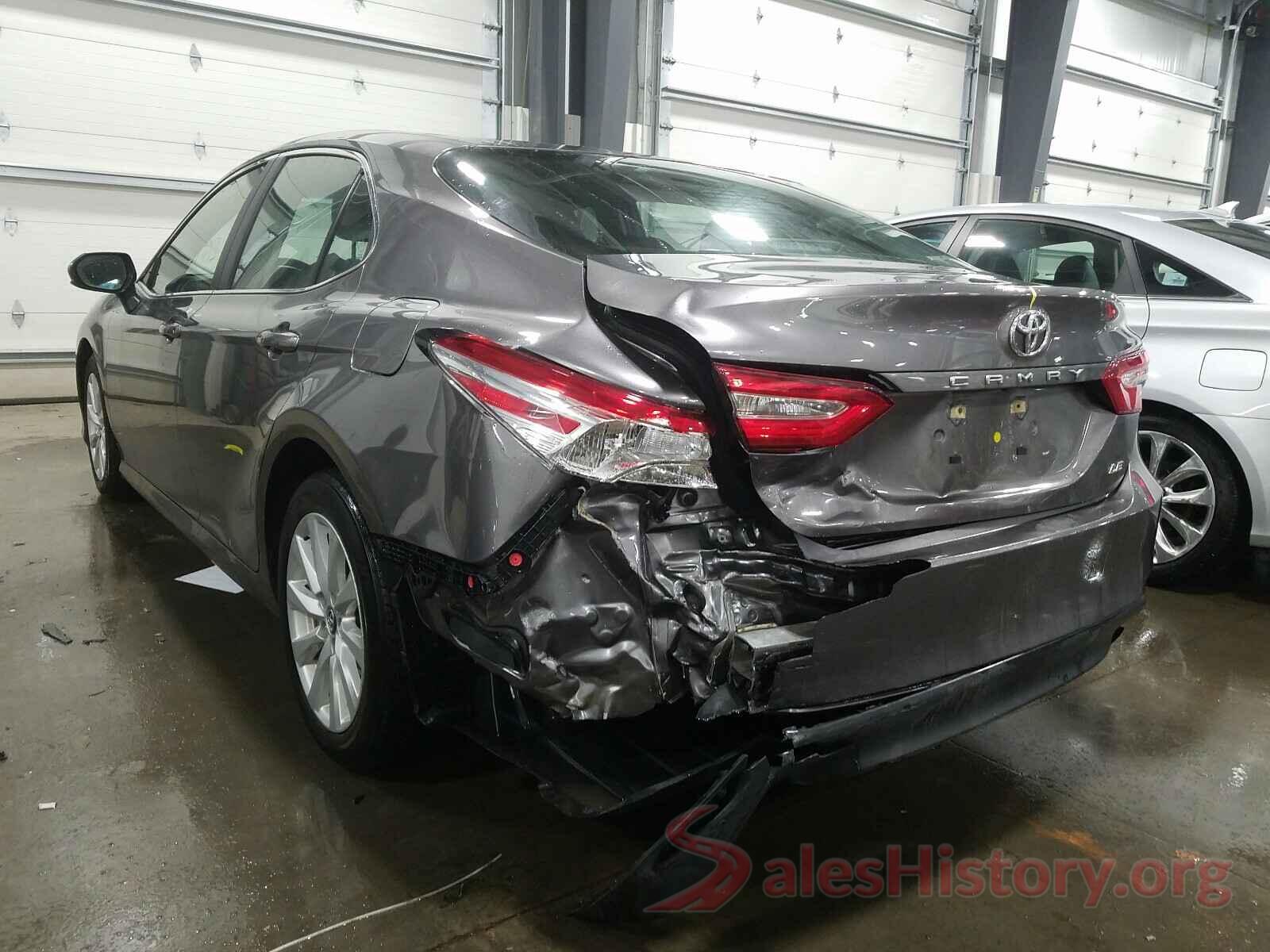 4T1B11HK9JU587015 2018 TOYOTA CAMRY