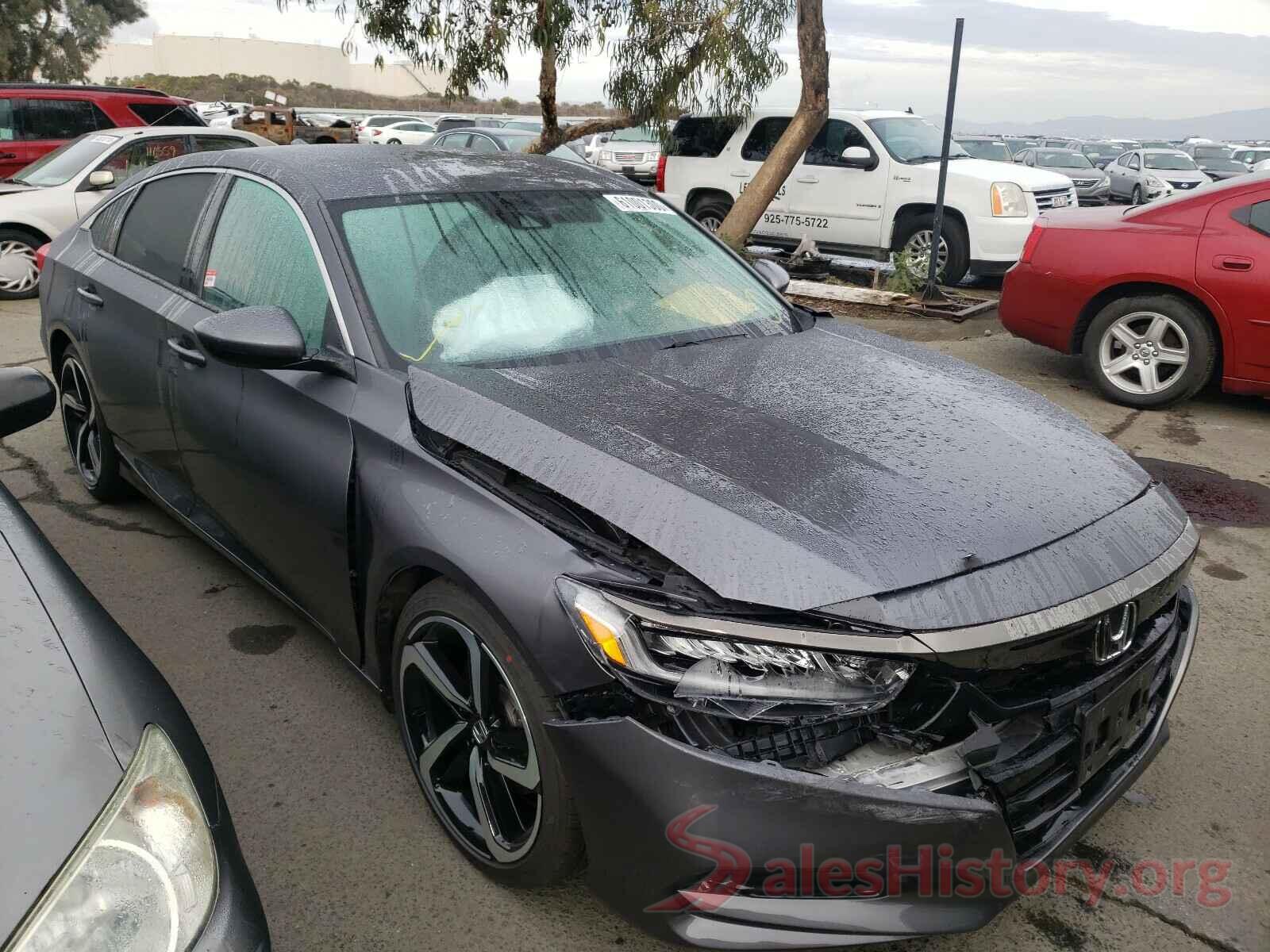 1HGCV1F3XJA122240 2018 HONDA ACCORD