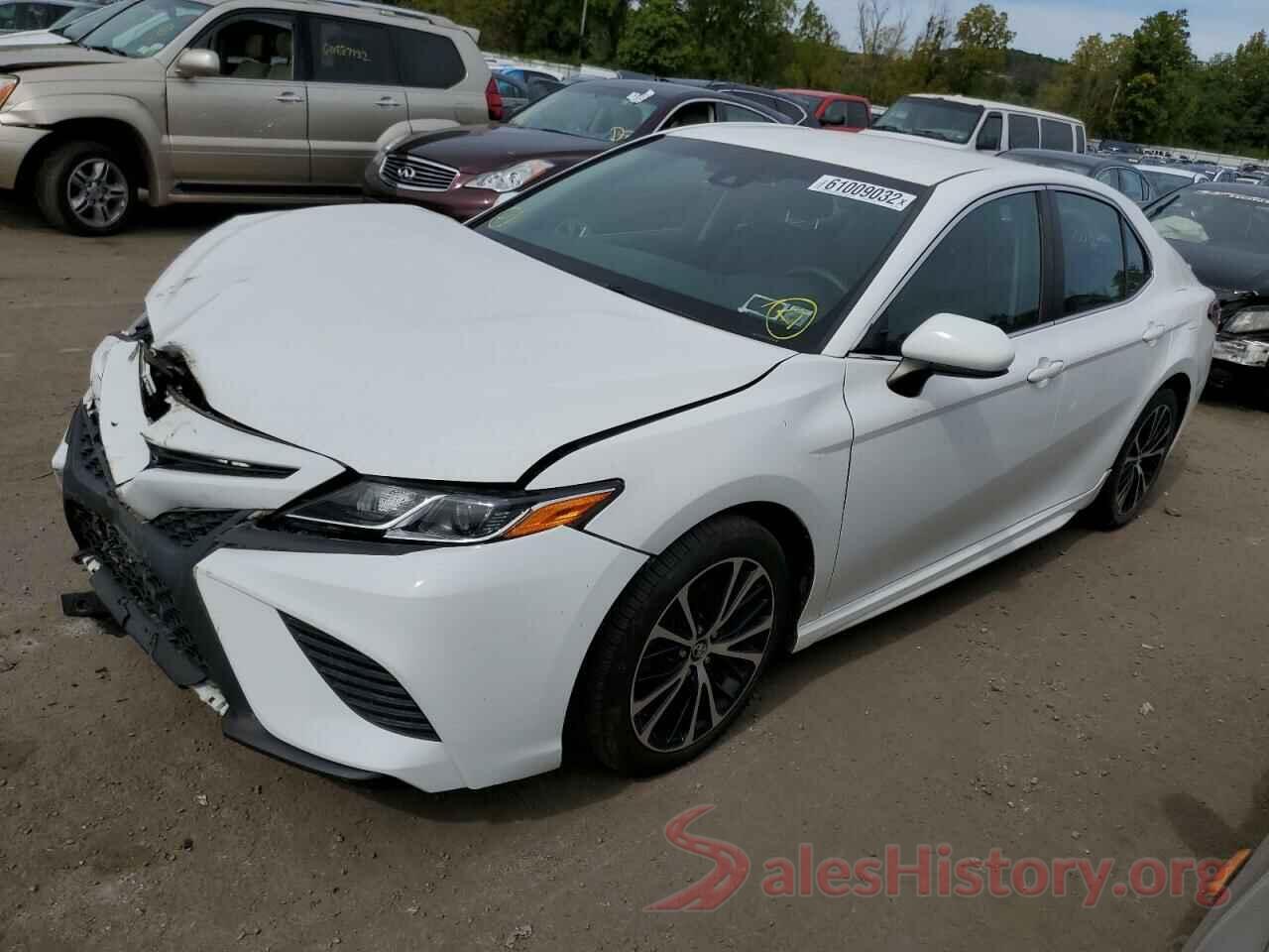 4T1B11HK2JU532194 2018 TOYOTA CAMRY