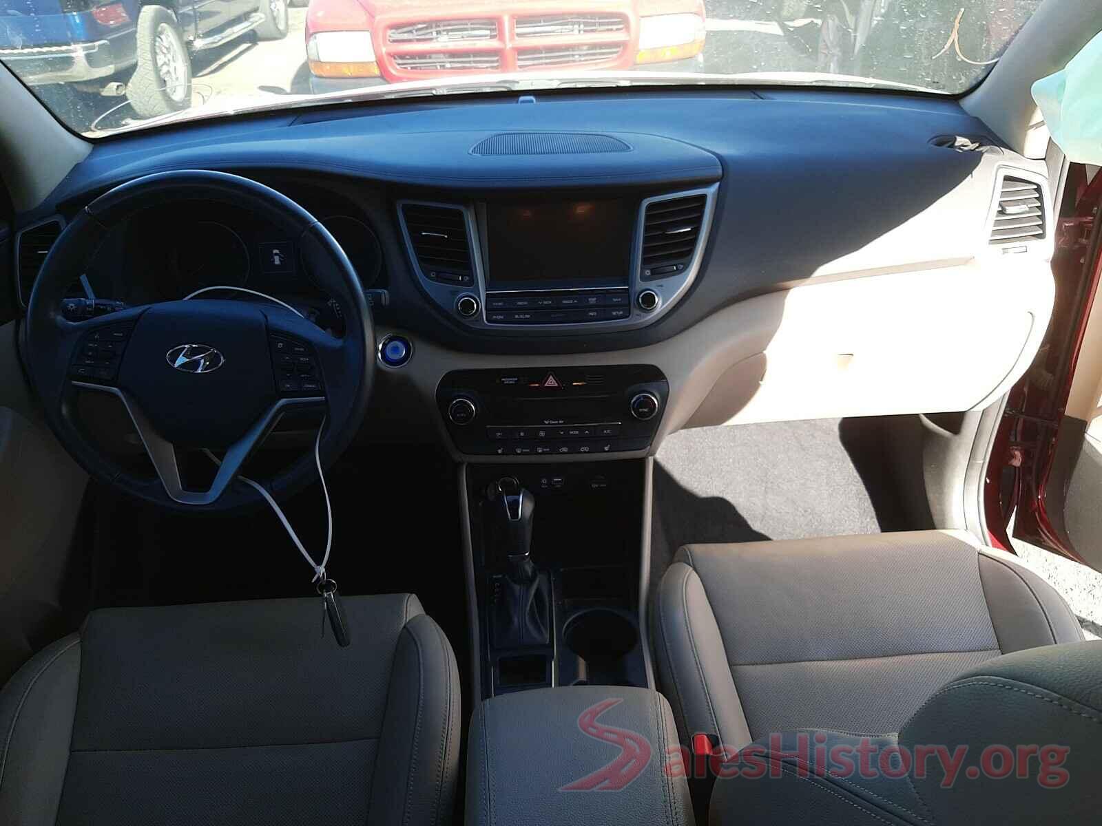 KM8J33A48HU411757 2017 HYUNDAI TUCSON