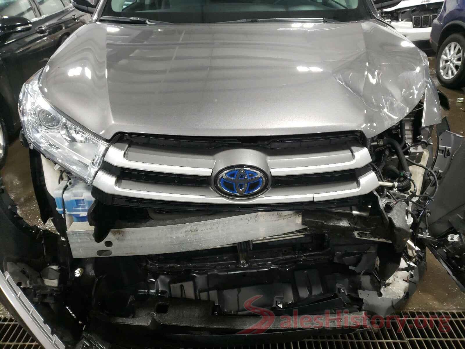 5TDJGRFHXJS052171 2018 TOYOTA HIGHLANDER