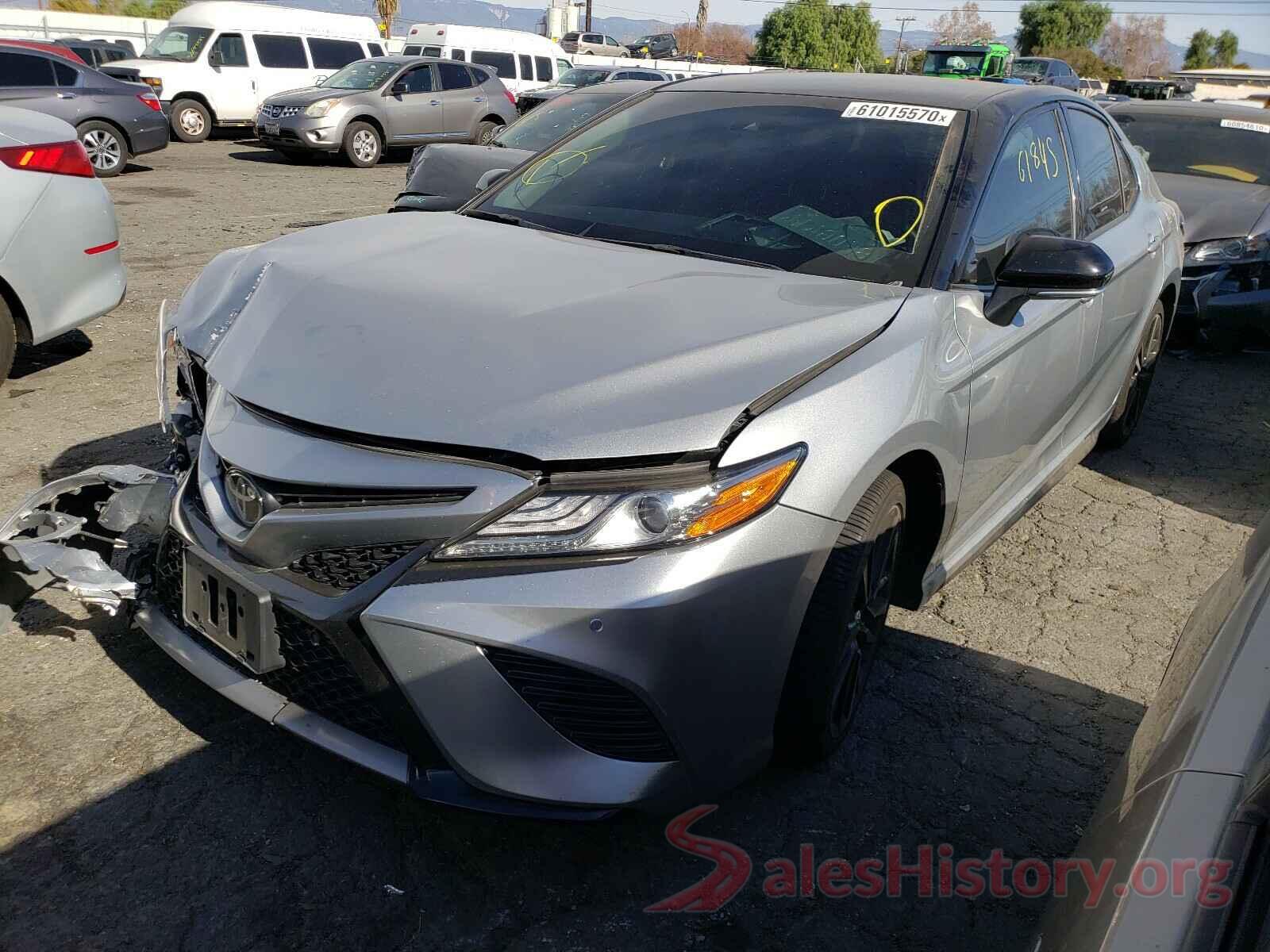 4T1B61HK6JU130700 2018 TOYOTA CAMRY