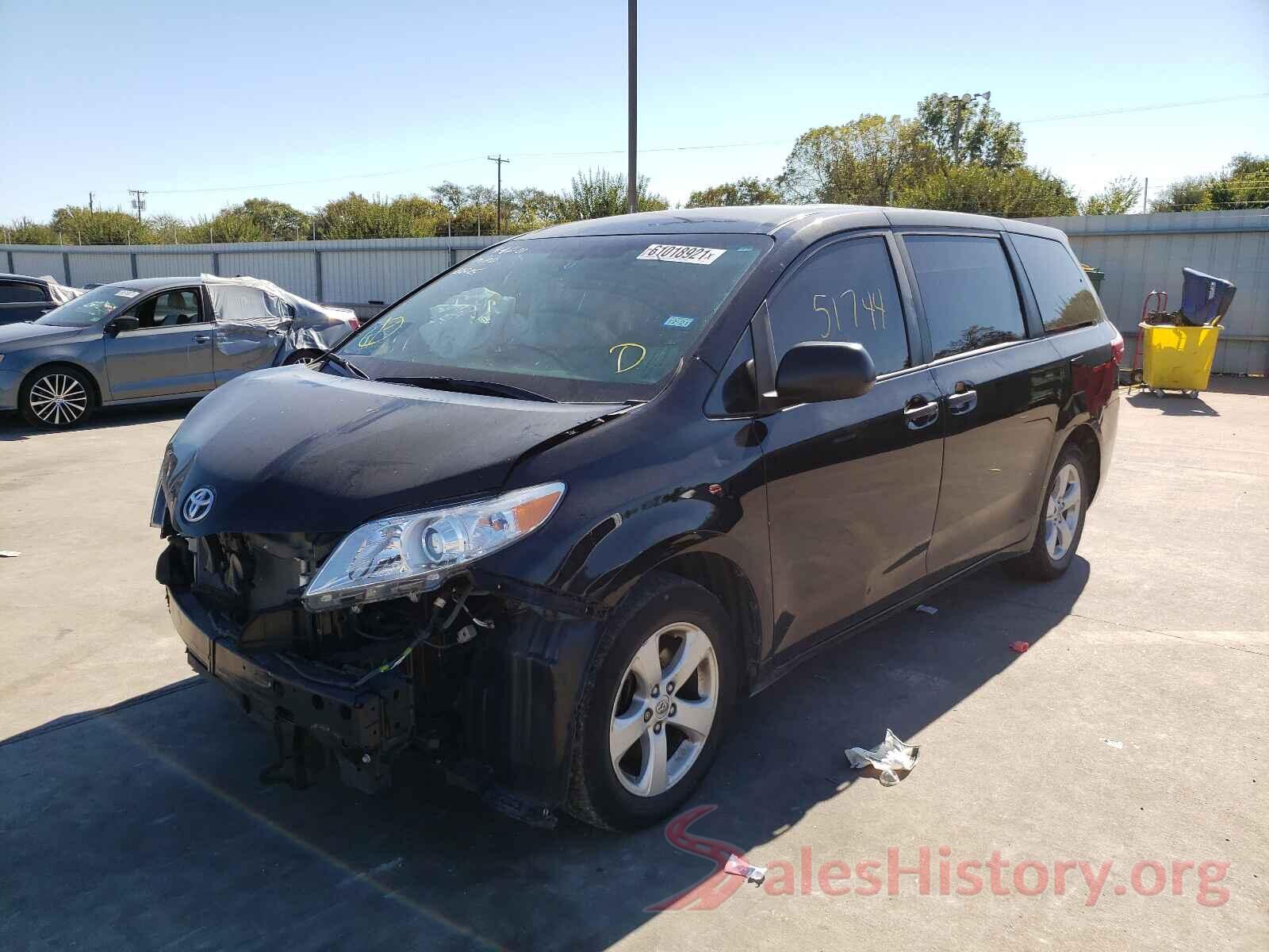 5TDZZ3DC7HS884191 2017 TOYOTA SIENNA