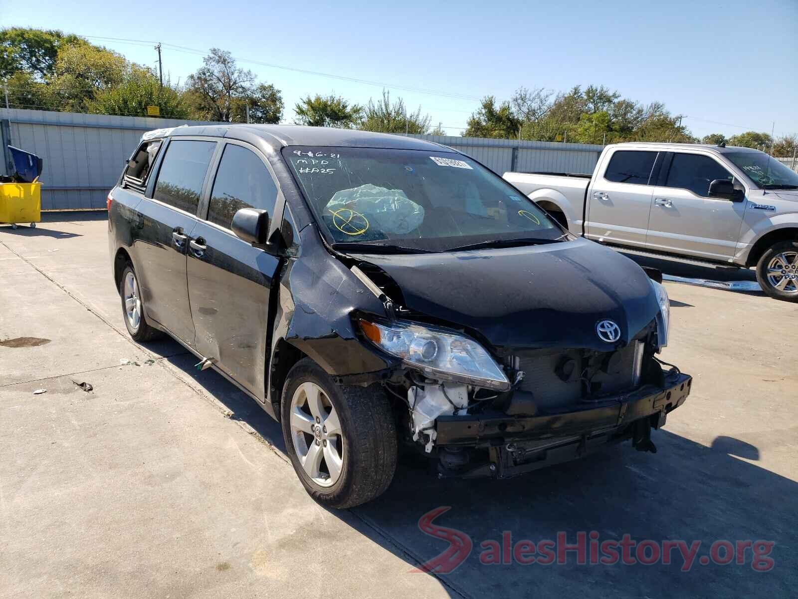 5TDZZ3DC7HS884191 2017 TOYOTA SIENNA