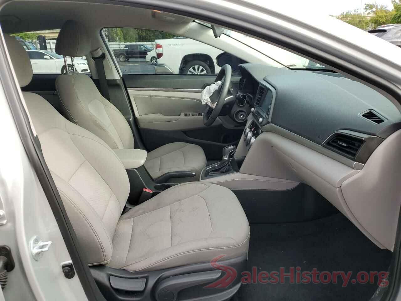 5NPD84LF6KH497594 2019 HYUNDAI ELANTRA