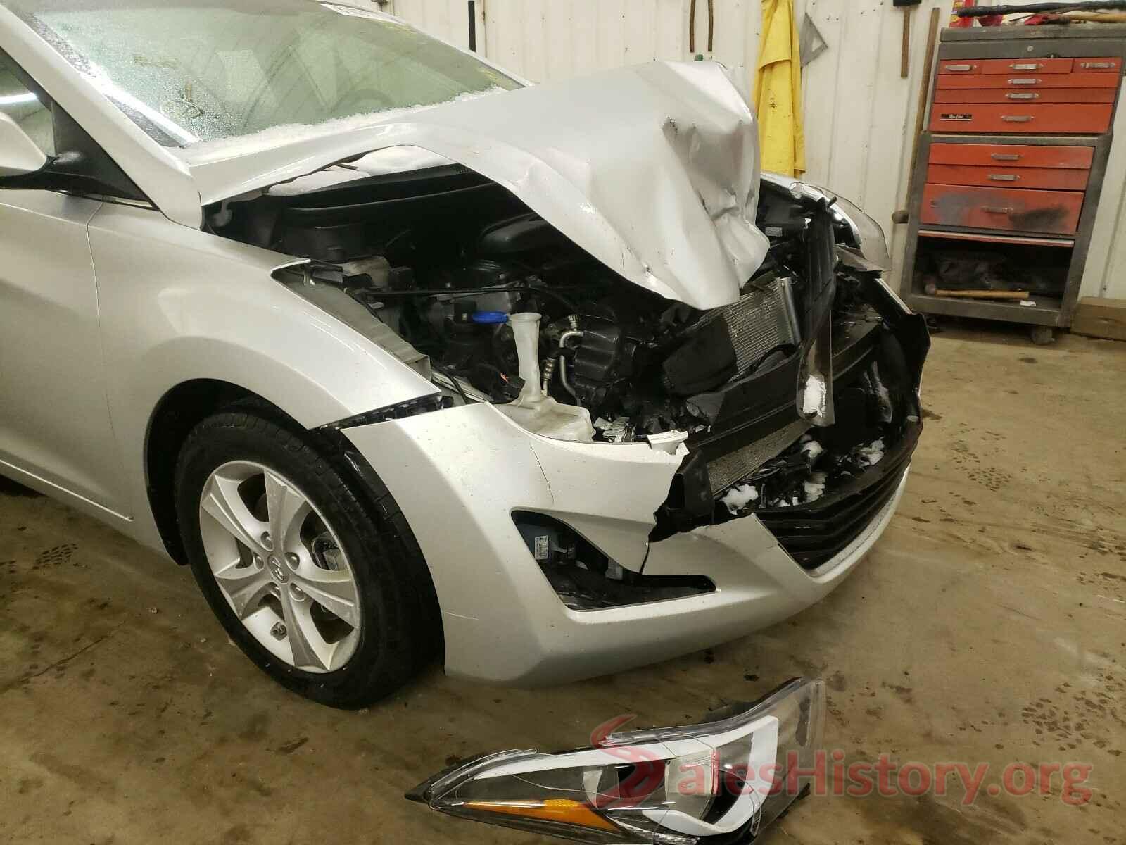 5NPDH4AE7GH733879 2016 HYUNDAI ELANTRA